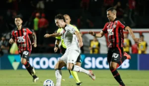 Vasco x Vitória: onde assistir ao vivo hoje pela Copa do Brasil; veja as escalações
