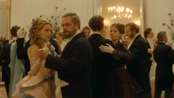 A Boneca: final da série é diferente do livro; veja o que a Netflix mudou