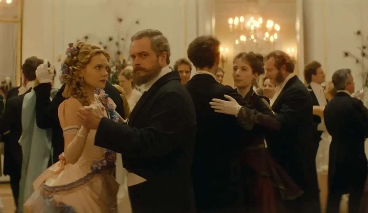 A Boneca: final da série é diferente do livro; veja o que a Netflix mudou