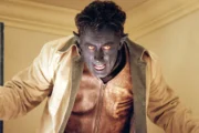Alan Cumming revela que nem ele entendeu a trama de Vingadores: Doutor Destino