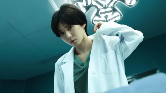 Beleza Plástica: conheça a nova série da Netflix sobre cirurgia estética