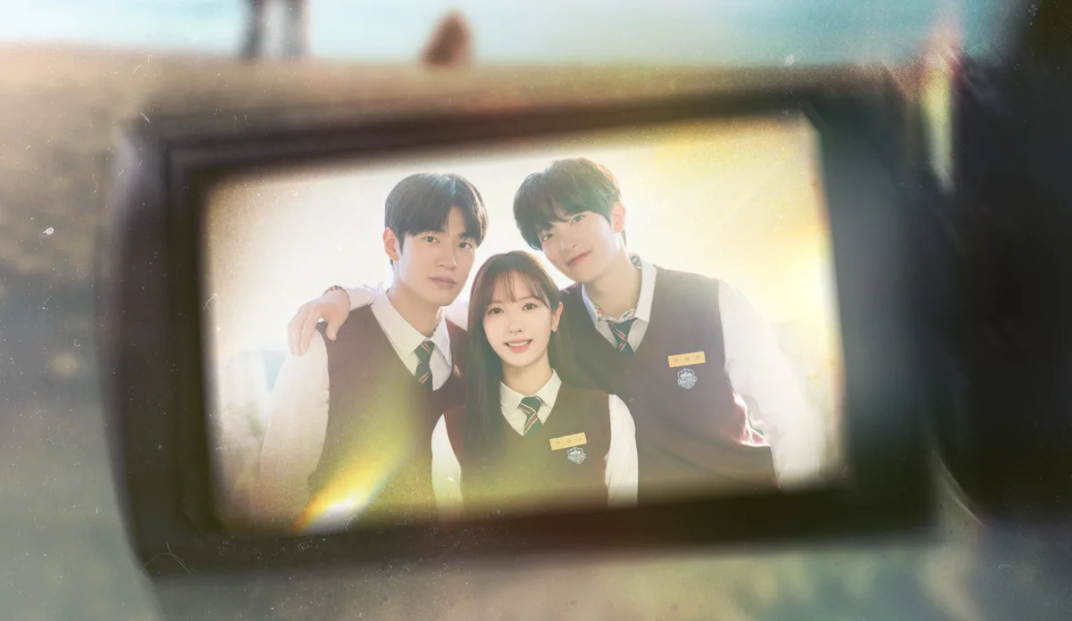 Bona e Jang Se-hyuk como os irmãos Ha-na e Ha-ru em cena de De Volta Para Você