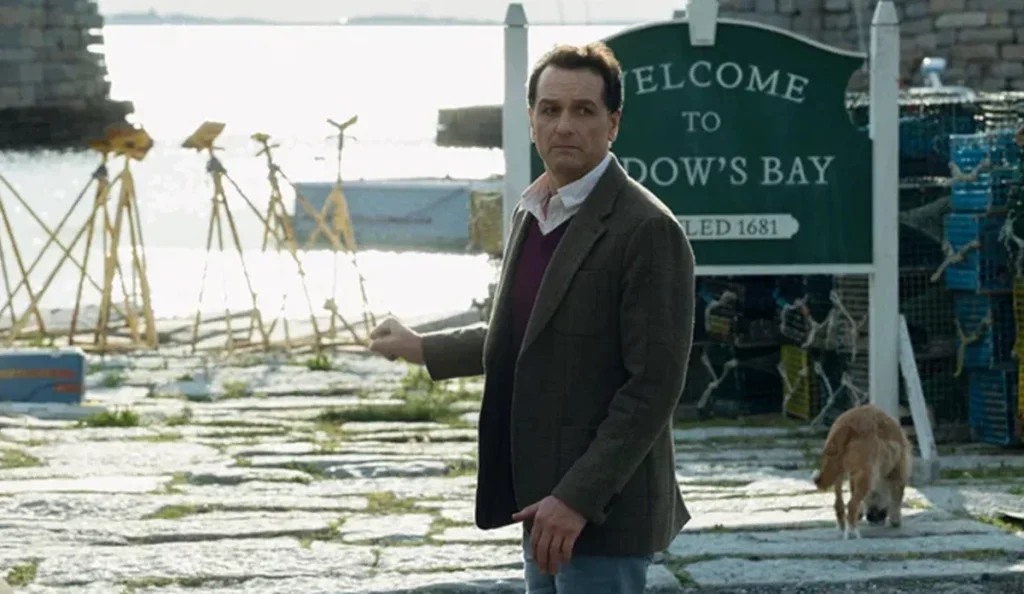 Matthew Rhys, um dos principais vencedores do Emmy 2026, em cena na série O Segredo de Widow’s Bay