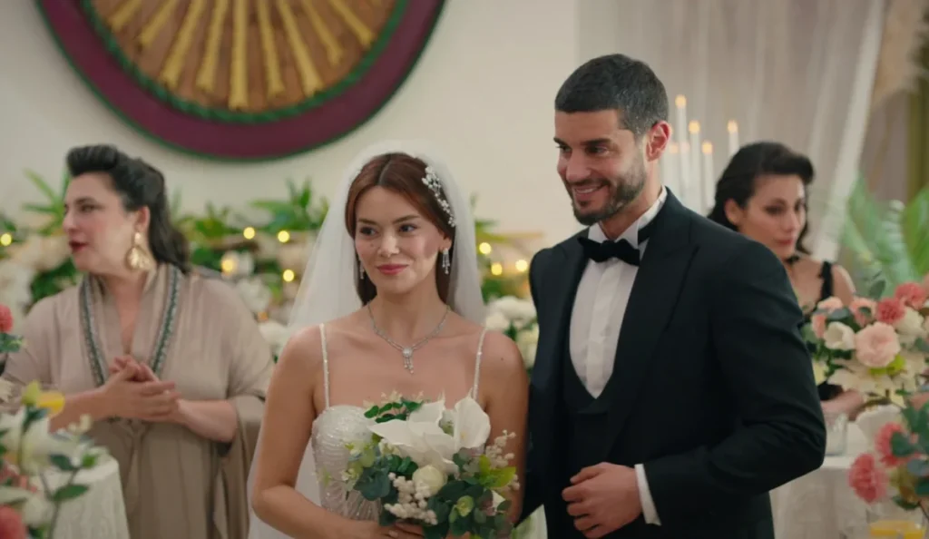 Elif e Güneş em cena de Sol da Minha Vida na Netflix