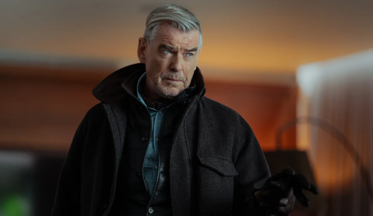 Terra da Máfia: Pierce Brosnan revela pressão nos bastidores da 2ª temporada