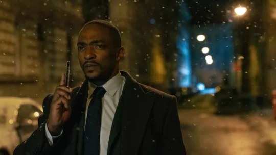 12 12 12: trailer revela jogo de perseguição entre Anthony Mackie e Jamie Dornan