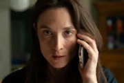 Armadilha: novo suspense da Netflix coloca escritora diante de suposto assassino
