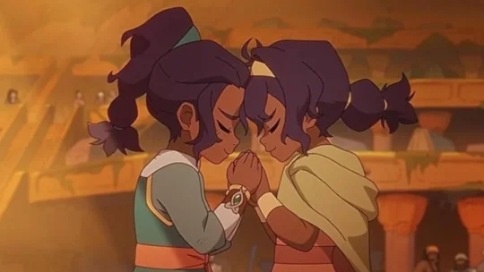 Pavi e Nisha na série animada Avatar Os Sete Refúgios