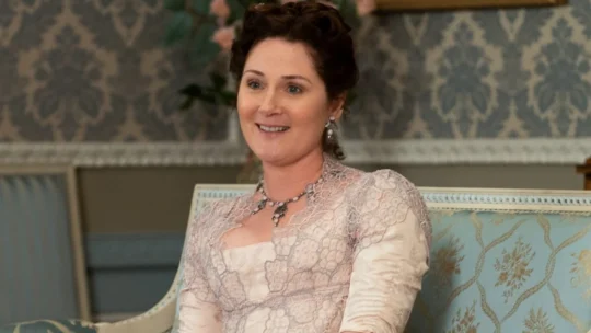 Bridgerton: nova série vai revelar história de amor de Violet e Edmund