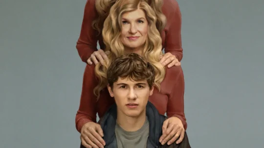 Fingida: nova série estreia no Disney+ com mistério sobre mãe impostora