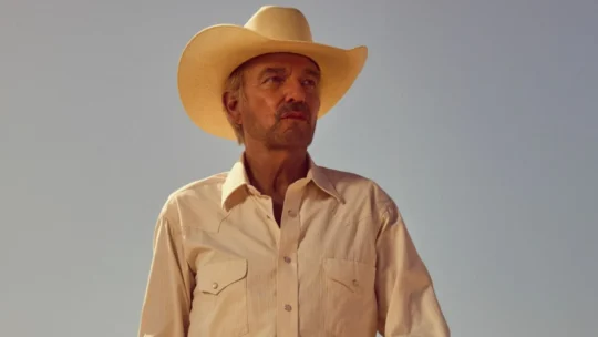 Landman inicia filmagens da 3ª temporada com grande mudança para Tommy